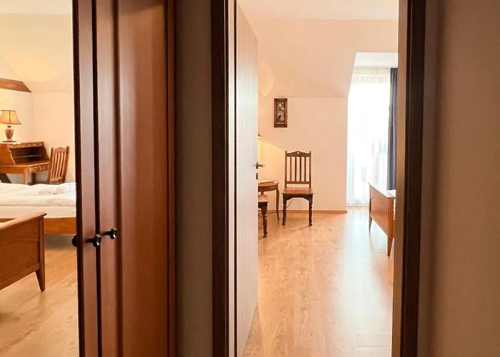 Hotel Lony 3*